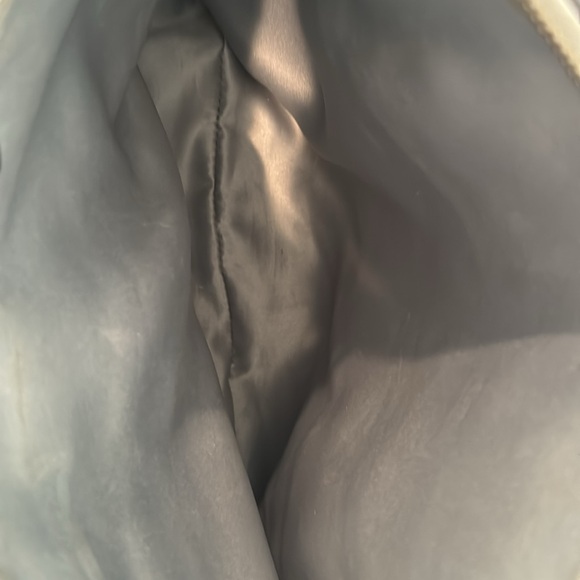 Tod’s white and grey tote handbag. - Picture 9 of 13